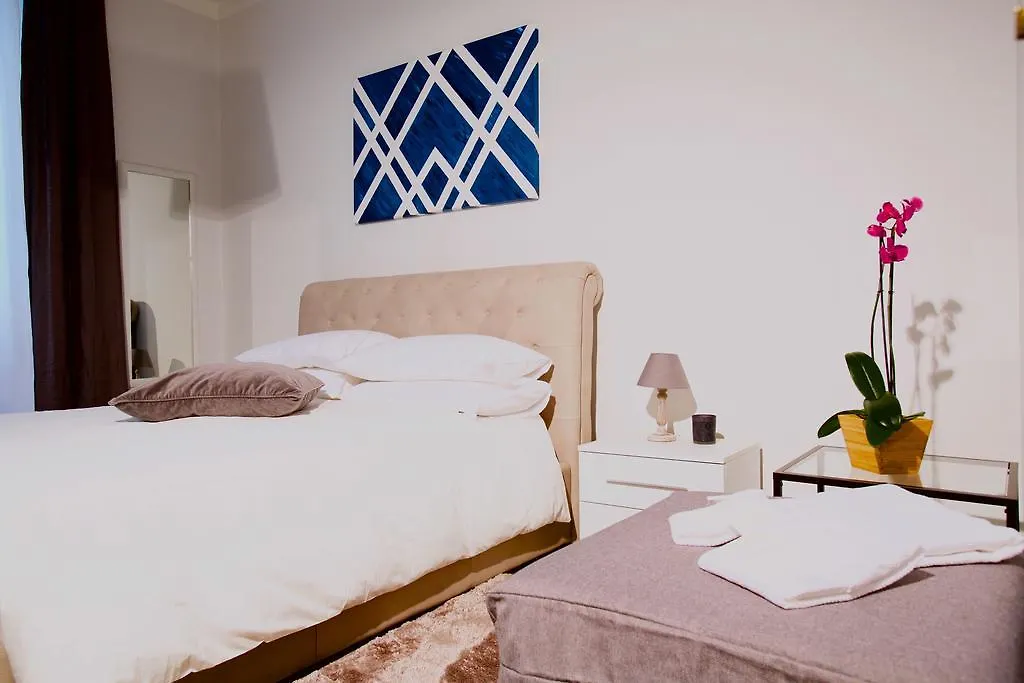 Domus Properzio Holiday home Rome Italy